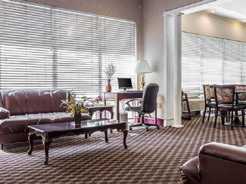Econo Lodge Inn And Suites Dentsville 외부 사진