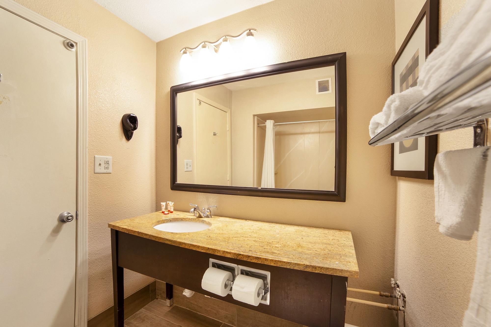 Econo Lodge Inn And Suites Dentsville 외부 사진
